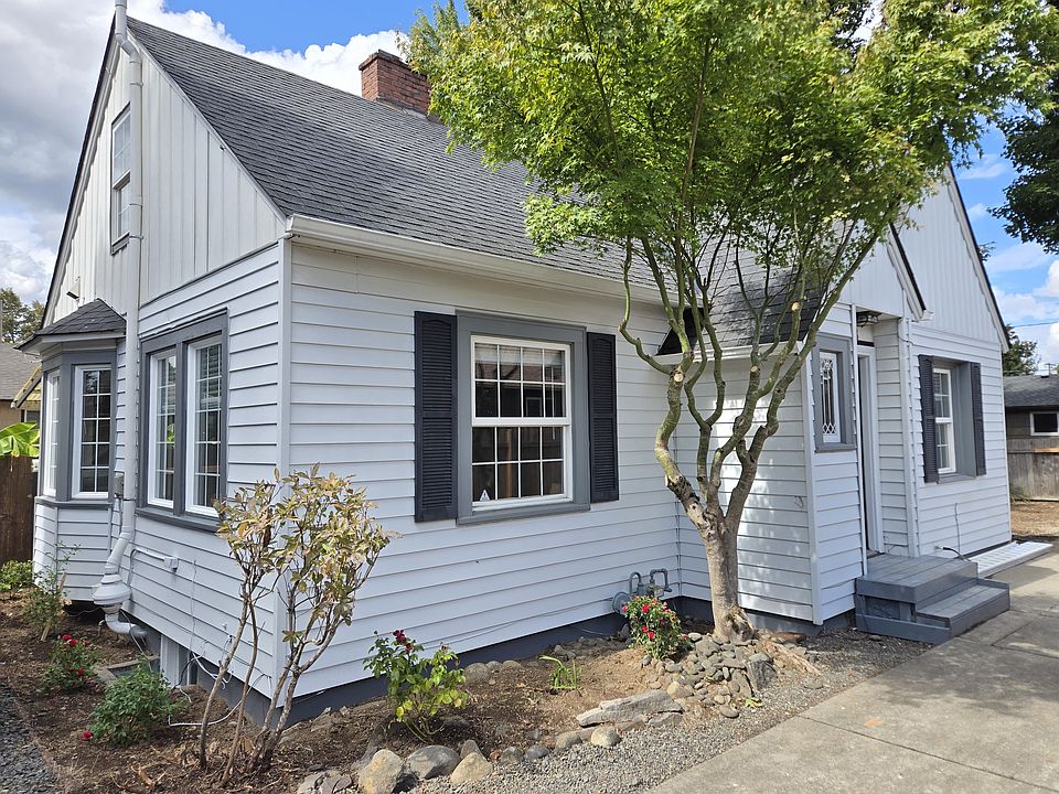 1st image of 1033 SE 223rd Ave