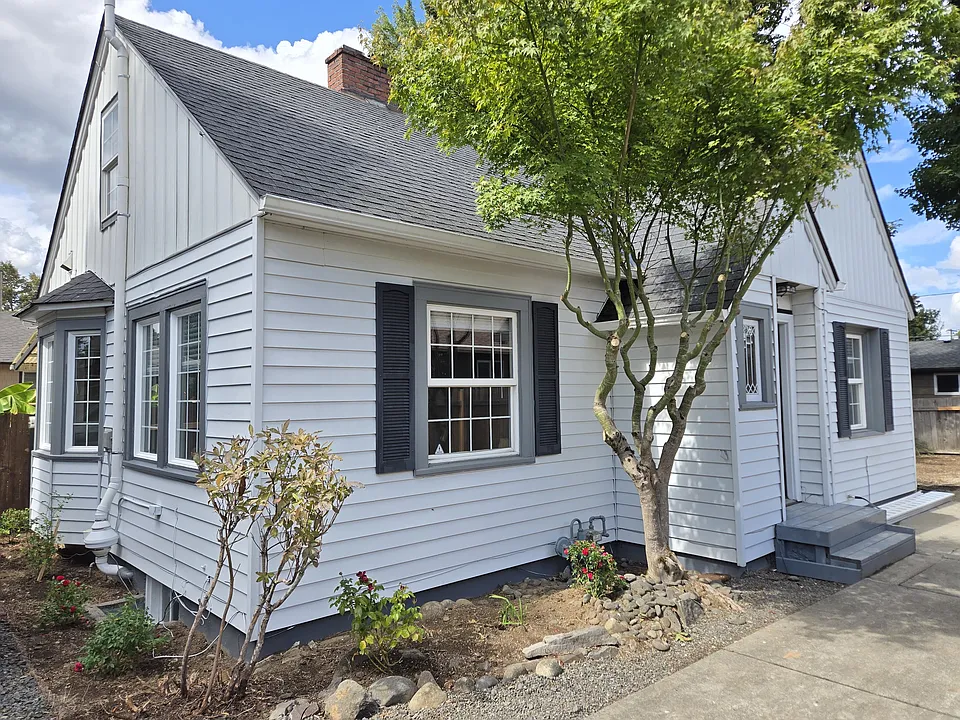 1033 SE 223rd Ave