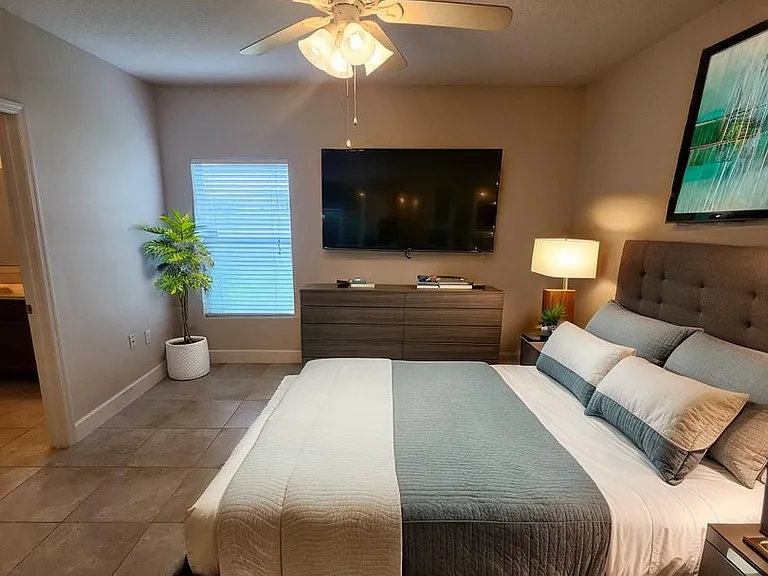 5352 Talbot Blvd — Photo 16