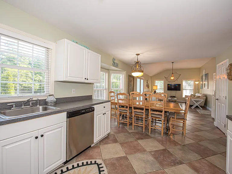 63 E Tiana Rd — Photo 17