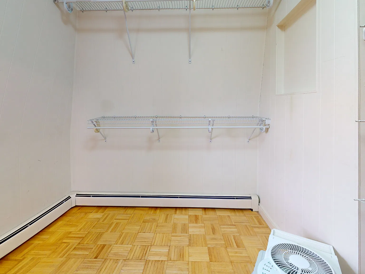 4 bed, $3,500 — Photo 3