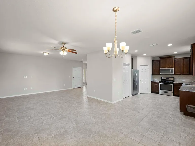 383 Eagle Brook Ln — Photo 10