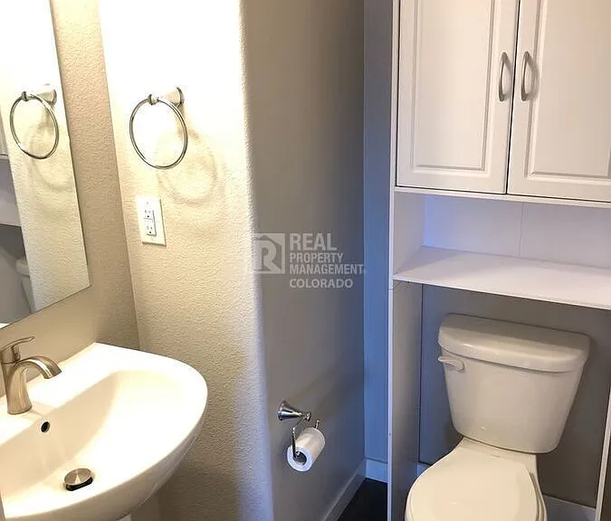 9736 Clermont Ln — Photo 16