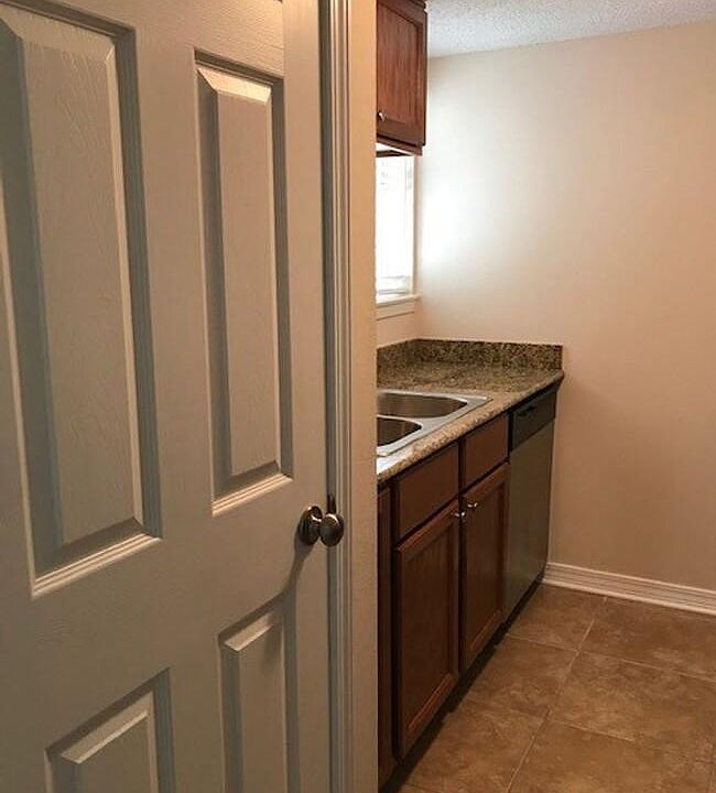 Gulf Coast Townhomes 1 Golfing Green Dr Ocean Springs MS Zillow