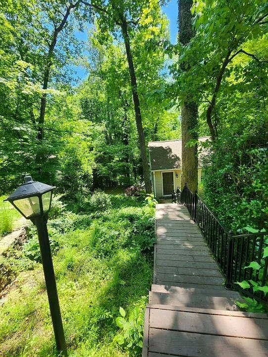 3 bed, 1450 sqft, $2,650 — Photo 2