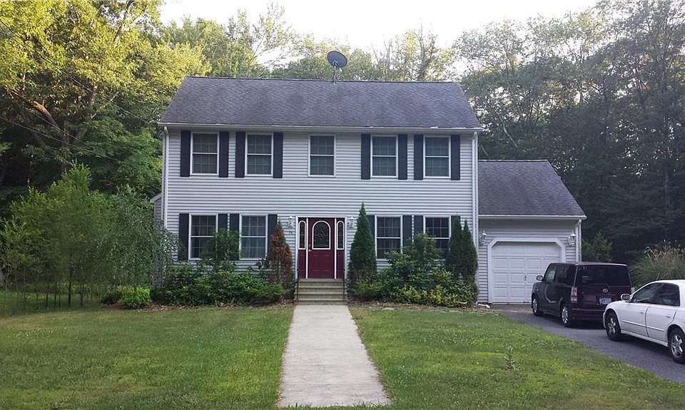 1st image of 72 Carol Dr