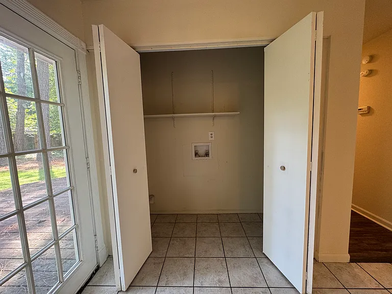 6108 King William Dr — Photo 6