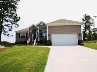 5 Victoria Dr, Whispering Pines, NC 28327