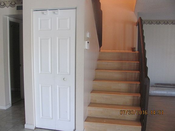 Stair/Closet