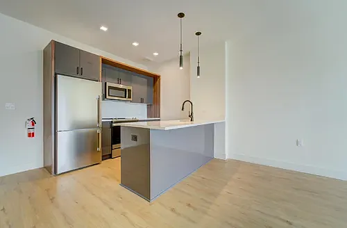 20 Grand — Photo 22
