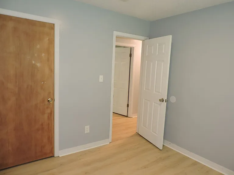 6537 Sinclair St — Photo 14