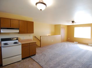 653 Alexander Ave, Reedsburg, WI 53959