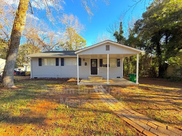 2719 Thornton Rd, Charlotte, NC 28208