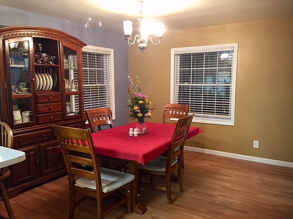 Lots of room family/friends!