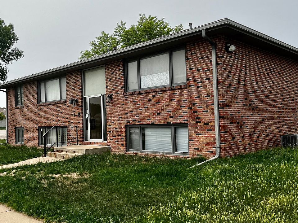 1st image of 3911 N 58th St #3