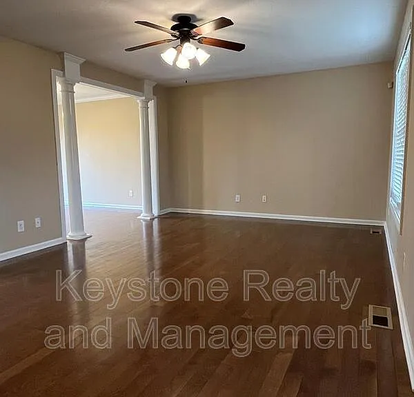 1418 Bruceton Dr — Photo 2