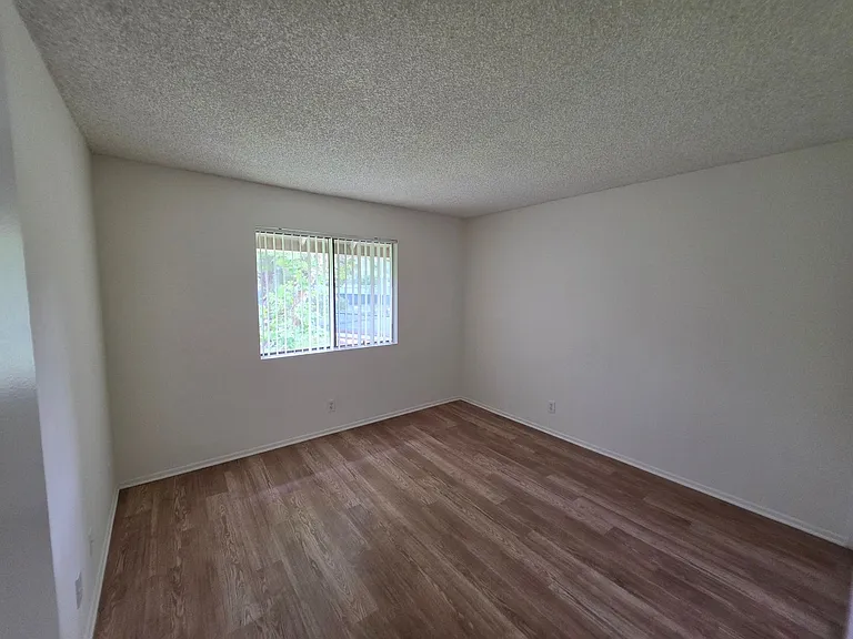 26257 Hillsford Pl — Photo 9