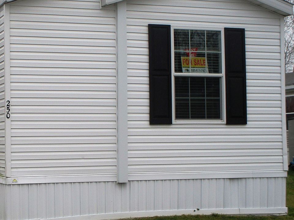 1st image of 250 Roosevelt Dr #250