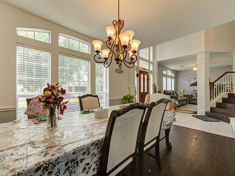 5911 Canyon Brook Ct — Photo 20