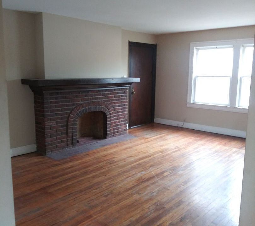 1st image of 1681 Lincoln Ave APT 7