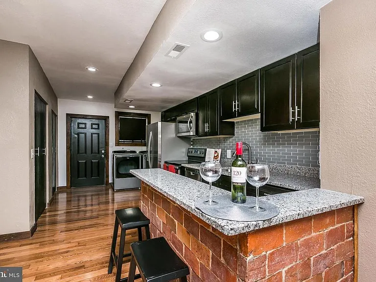 609 Wyeth St — Photo 11