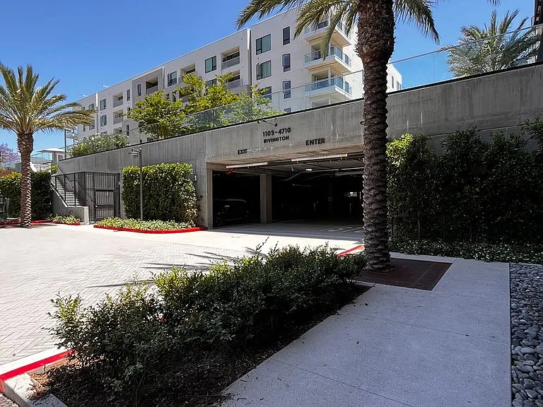 3609 Rivington — Photo 34