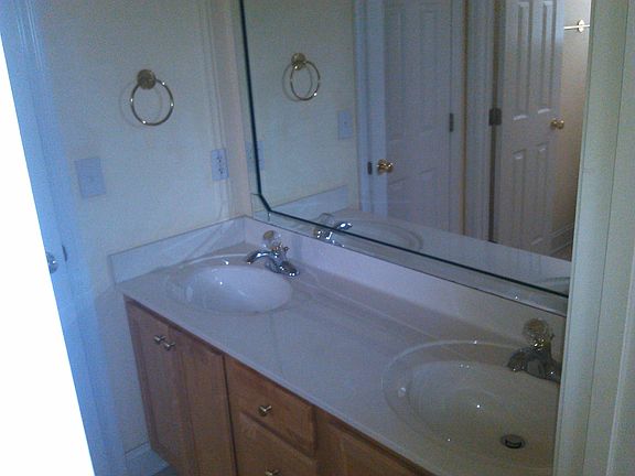 5th image of 6213 Castlebrooke Ln