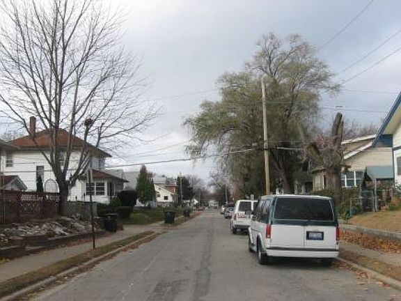 3rd image of 1100 19th Ave