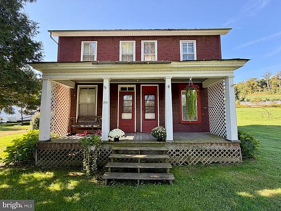2nd image of 199 Whistlestop Rd