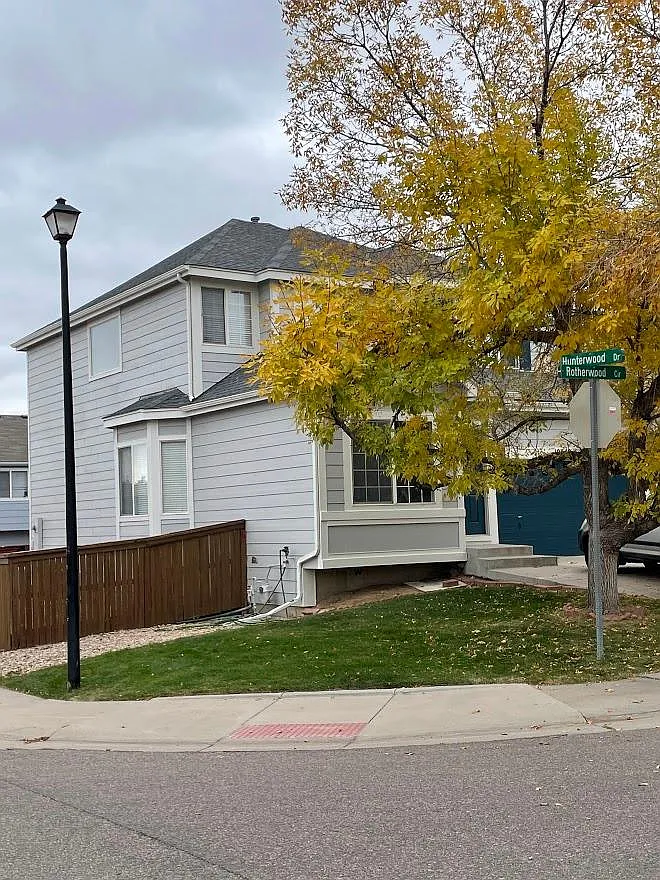 4 bed, 2116 sqft, $3,000 — Photo 2