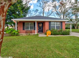 18619 Florida St, Robertsdale, AL 36567