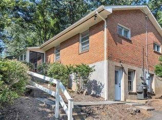 1711 Cherry Ave #B, Charlottesville, VA