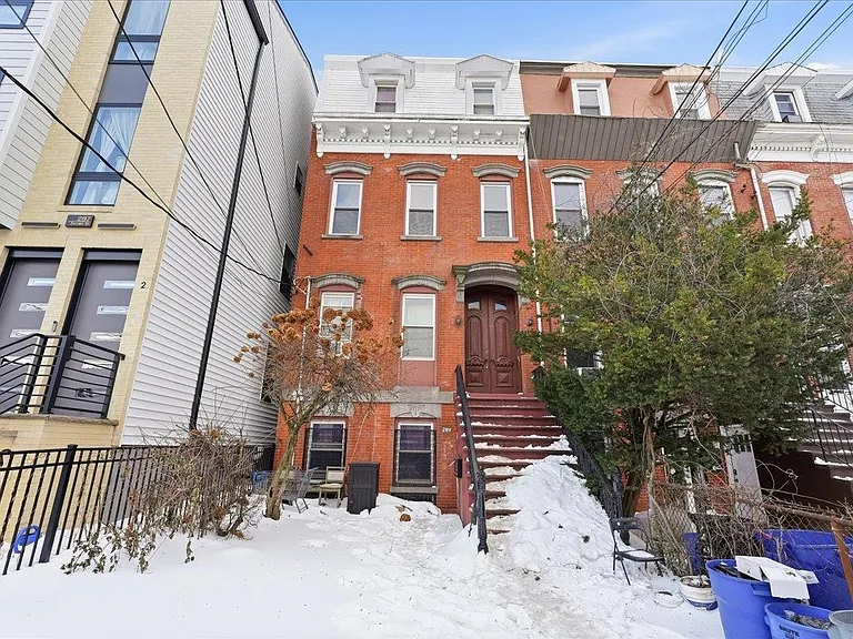 289 Forrest St #2 — Photo 13
