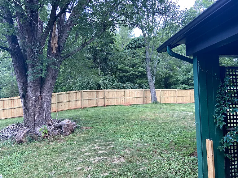 33 Fairfield Dr — Photo 6