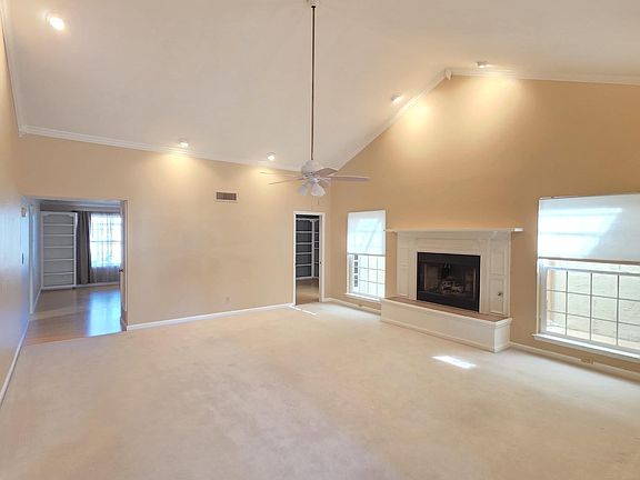 5th image of 230 Casas Bella Ln