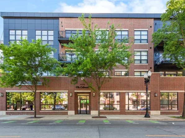 4504 N Clark St #404, Chicago, IL 60640