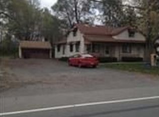 9092 Main St, Clarence, NY 14031