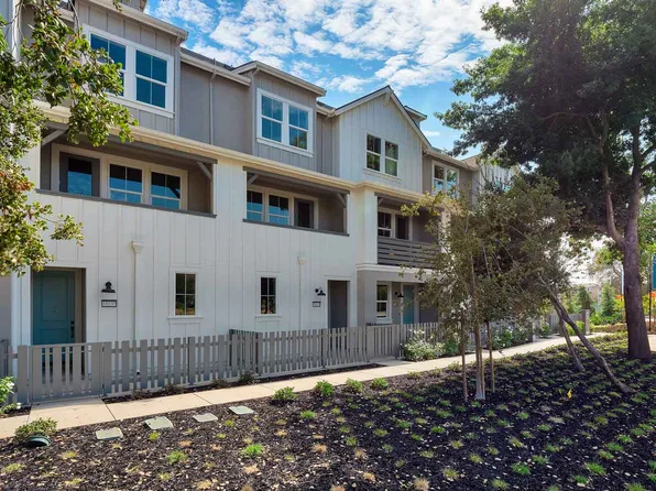 18127 Rebollo Ln, Morgan Hill, CA 95037