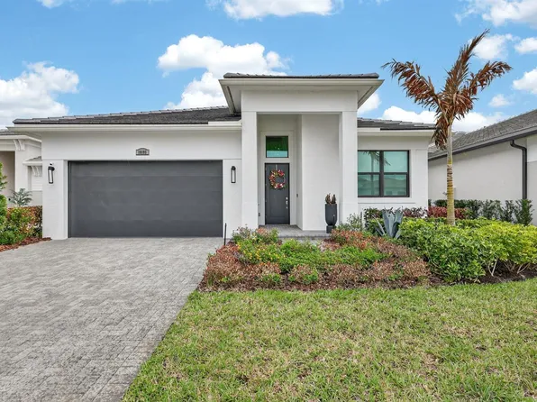 10195 SW Latium Way, Port Saint Lucie, FL 34987