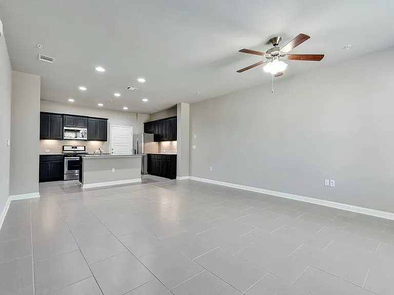 13800 Lyndhurst St #274 — Photo 16