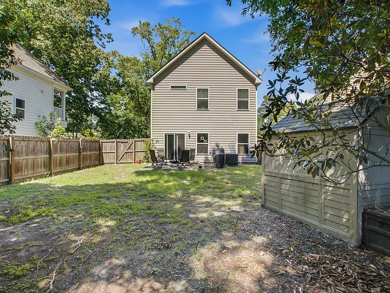 21 Oak Forest Dr #B — Photo 30