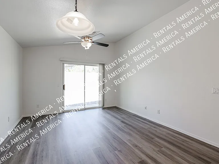 22216 W Hadley St — Photo 11