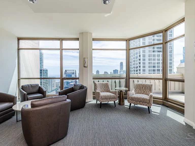 21 E Huron St #1207 — Photo 54