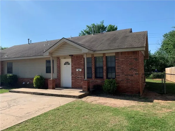 824 Russell Cir #824, Norman, OK 73071