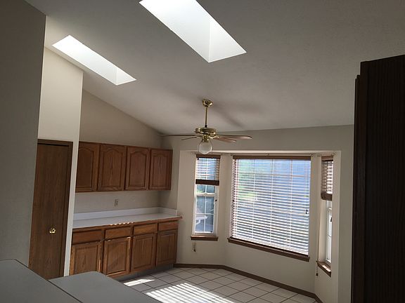 2nd image of 748 Tollis Pkwy #C