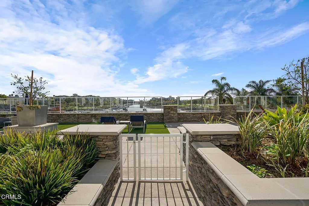 Tradewinds Dr, Oxnard — Photo 3