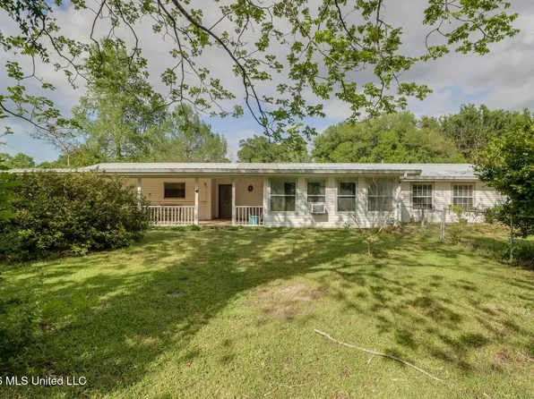 9124 Wire Rd, Vancleave, MS 39565