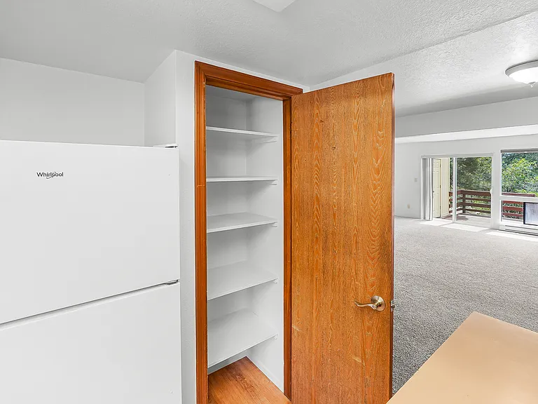 3226 W 4th Ave — Photo 12