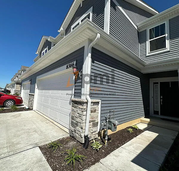8366 Kannon Dr — Photo 3