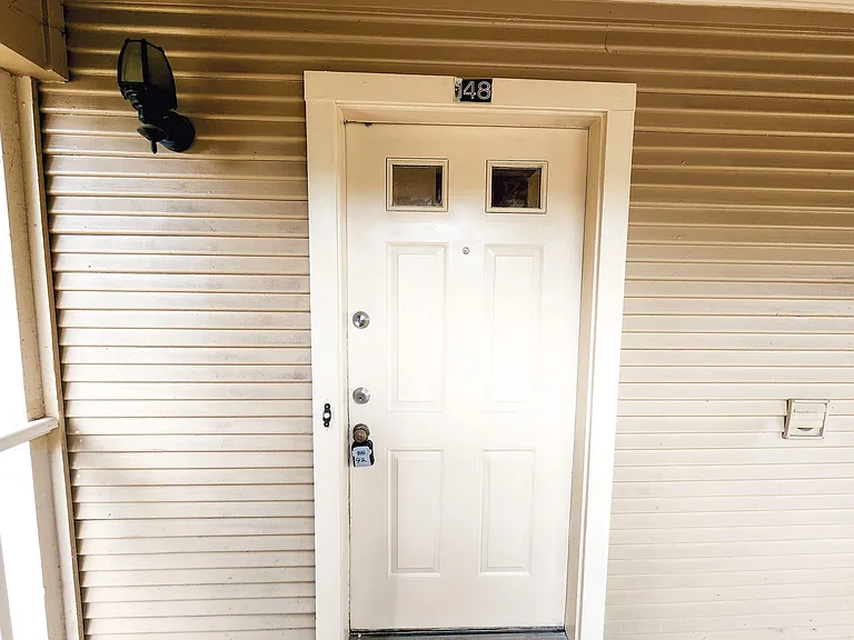 1311 Antoine Dr #148 — Photo 2